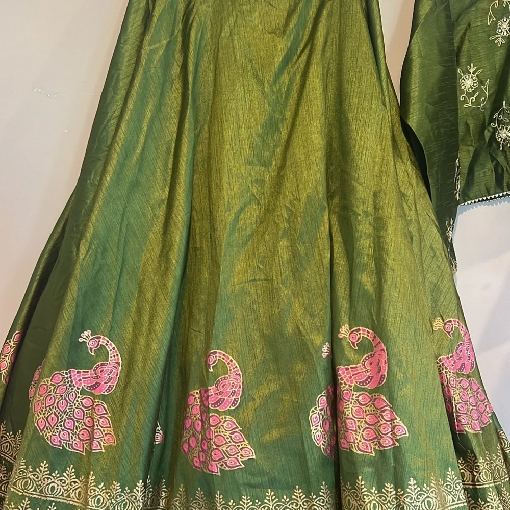 Pakistani Indian suit sold - Picture 4 of 11